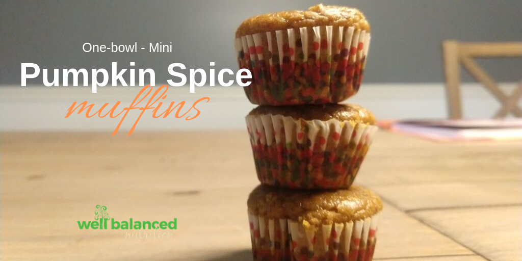 One-Bowl Mini Pumpkin Spice Muffins (Flourless)